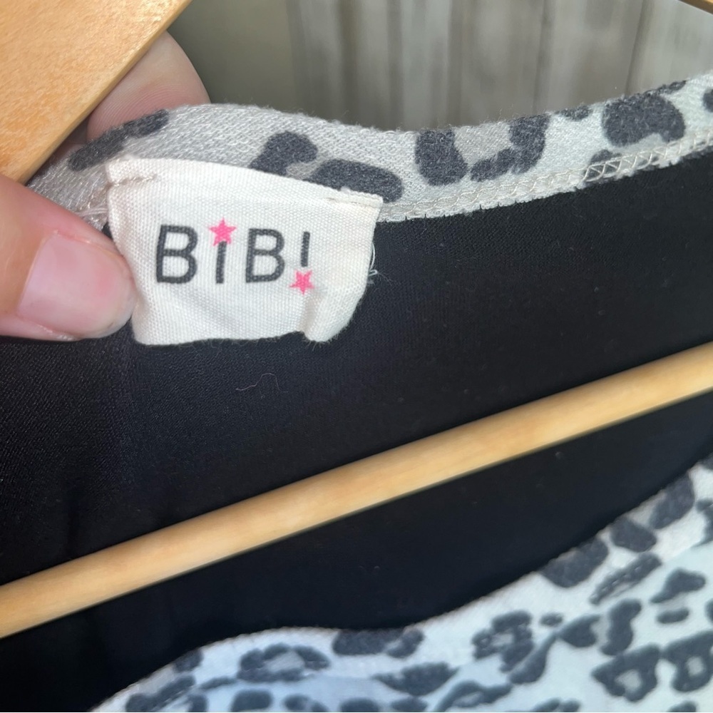 Bibi Leopard Colorblock Blouse - Picture 3 of 3